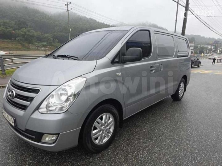 Hyundai Starex 2018 — 3