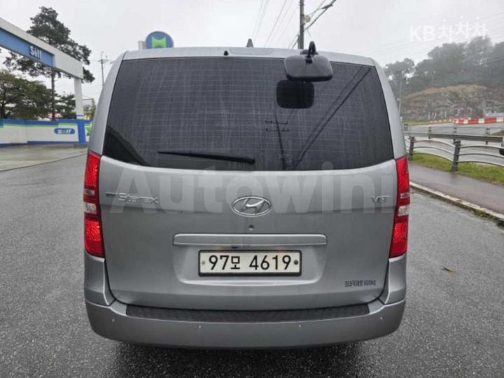 Hyundai Starex 2018 — 5