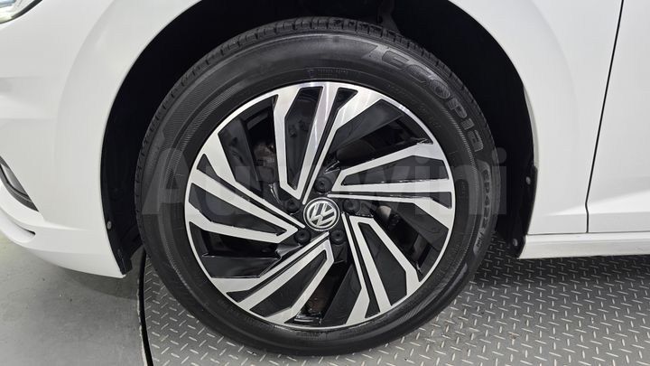 Volkswagen Jetta 2020 — 5