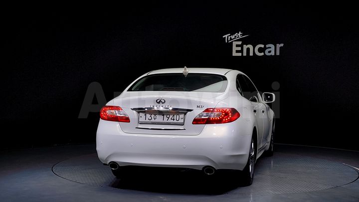 Infiniti M 2012 — 4