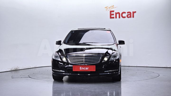 Mercedes Benz E Class 2011 — 3
