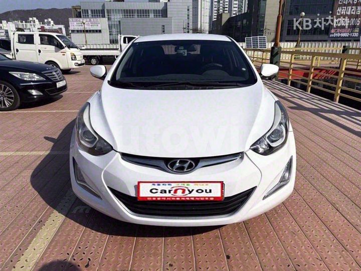 Hyundai Avante 2014 — 3