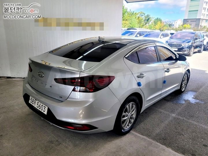 Hyundai Avante 2018 — 4
