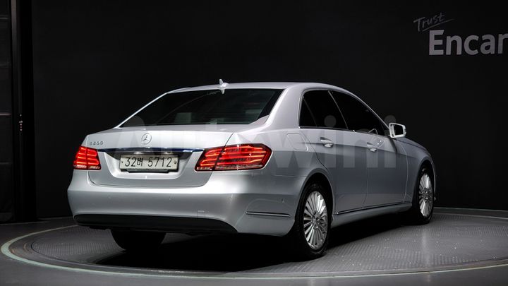 Mercedes-Benz E Class 2014 — 2