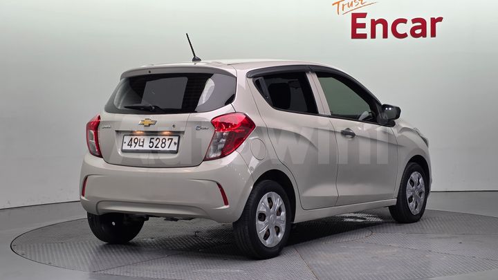 Chevrolet Spark 2017 — 2