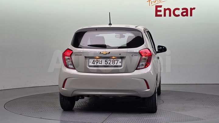Chevrolet Spark 2017 — 4