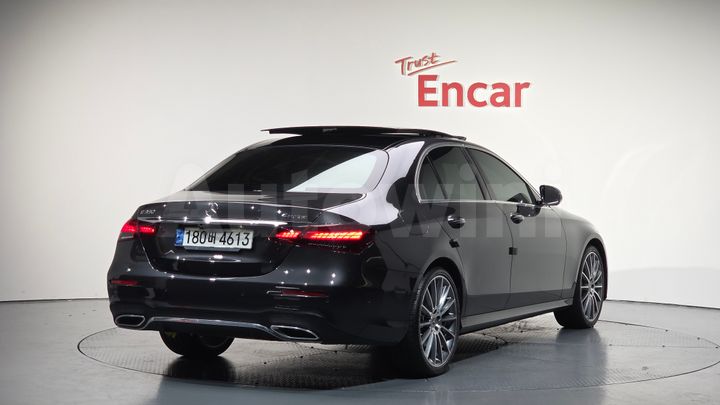 Mercedes-Benz E Class 2021 — 2