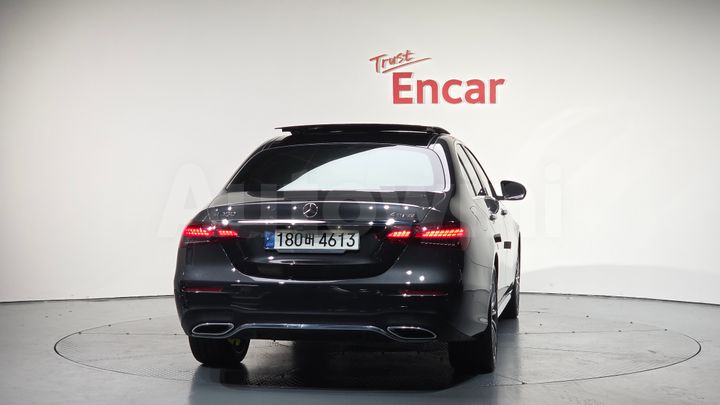 Mercedes-Benz E Class 2021 — 4