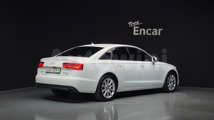 Audi A6 2015 — 2