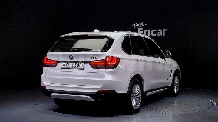 BMW X5 2016 — 2
