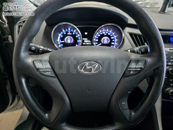 Hyundai Sonata 2011 — 5