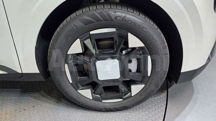 Kia Carnival 2025 — 5
