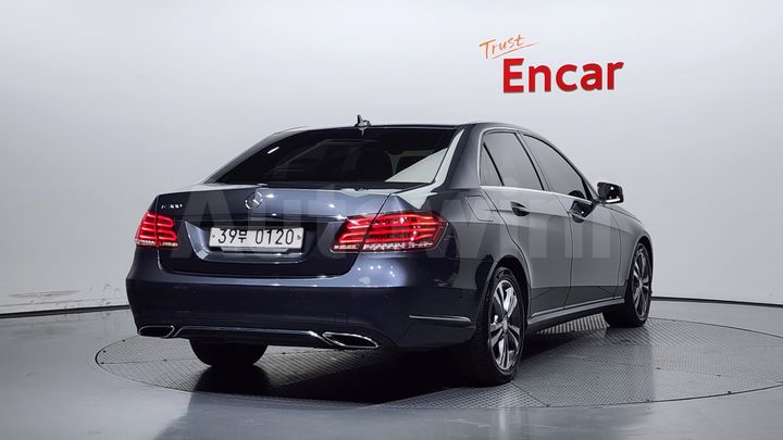 Mercedes-Benz E Class 2016 — 2