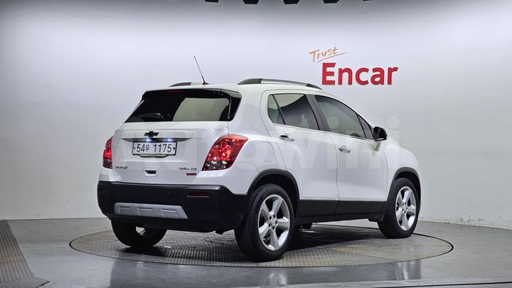 Chevrolet Trax 2015 — 2