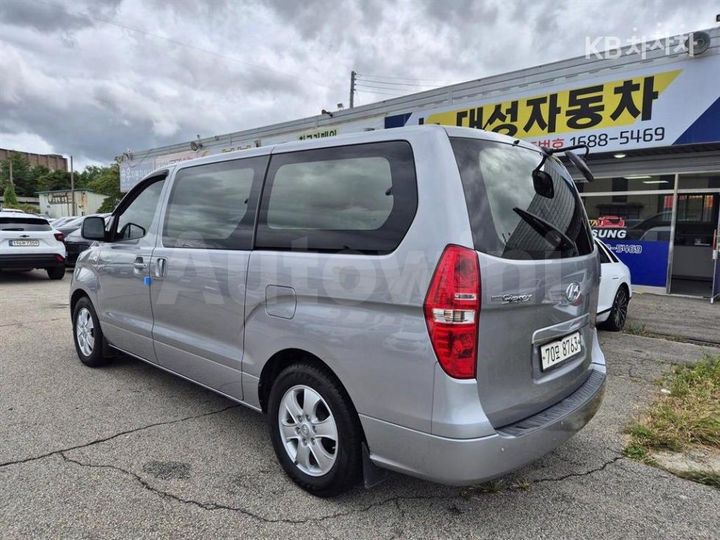 Hyundai Starex 2020 — 3
