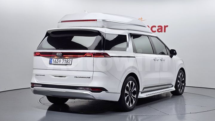 Kia Carnival 2021 — 2