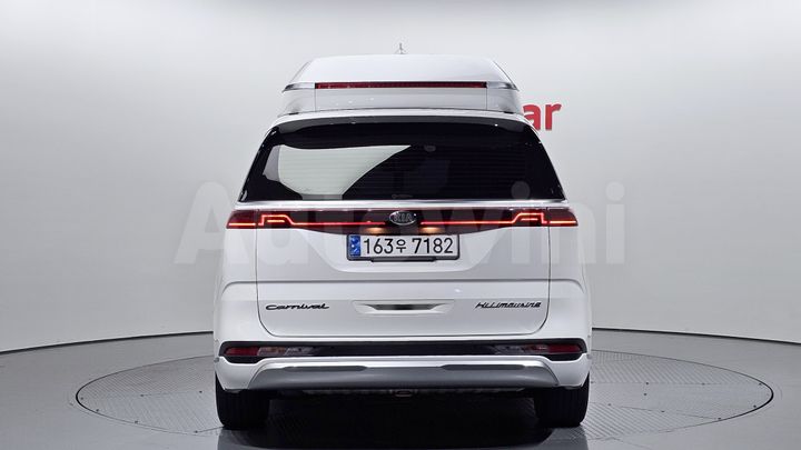 Kia Carnival 2021 — 4