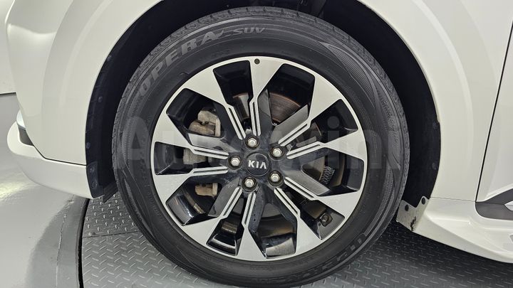Kia Carnival 2021 — 5