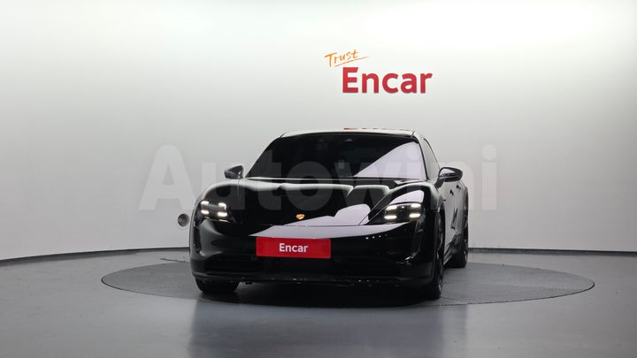 Porsche Taycan 2022 — 3