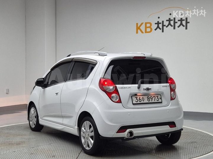 Chevrolet Spark 2013 — 2