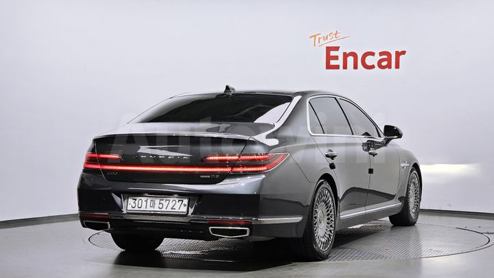 Genesis G90 2019 — 2