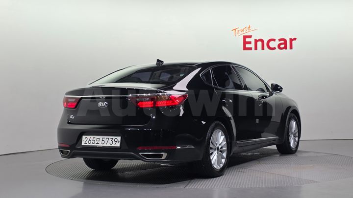 Kia K7 2017 — 2