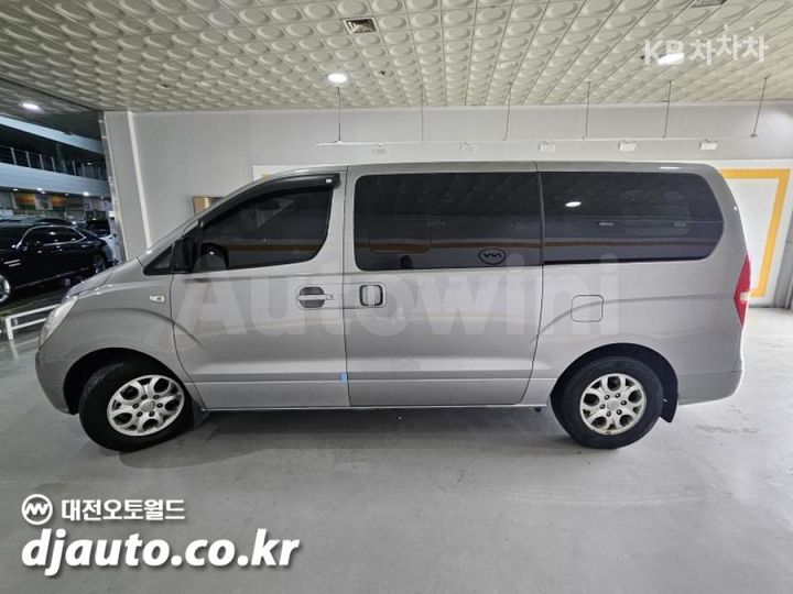 Hyundai Starex 2011 — 3