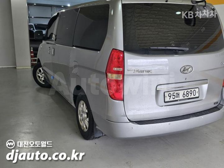 Hyundai Starex 2011 — 4