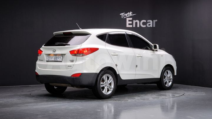 Hyundai Tucson 2011 — 2