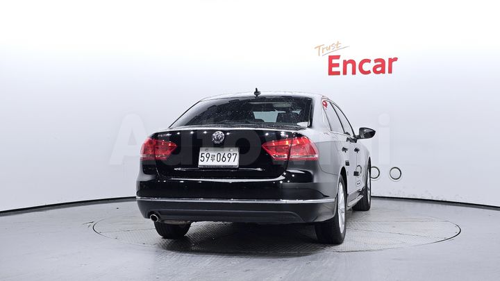 Volkswagen Passat 2015 — 4