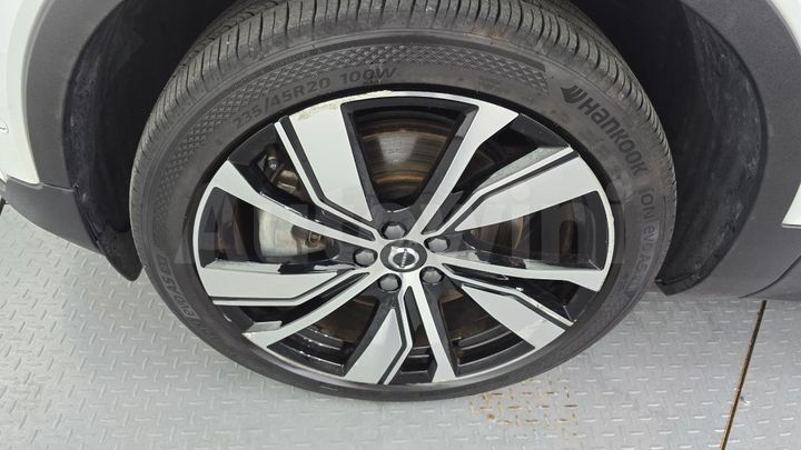 Volvo XC40 2022 — 5