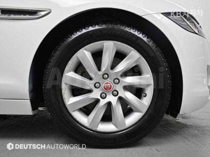 Jaguar XF 2017 — 5