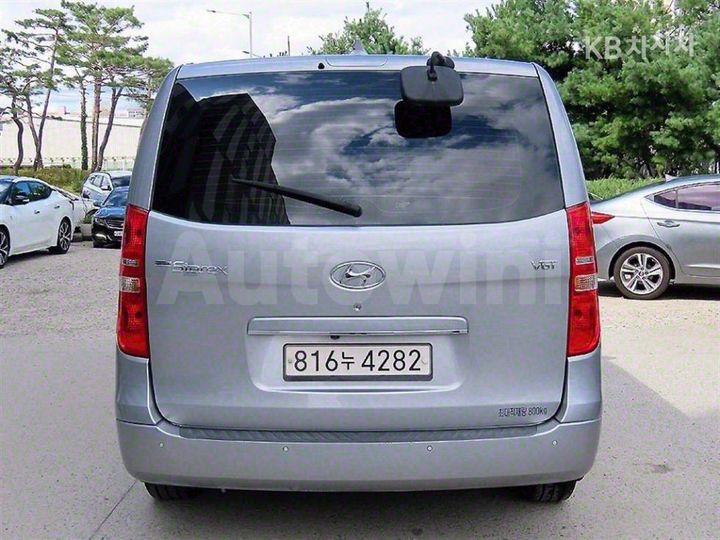 Hyundai Starex 2018 — 4