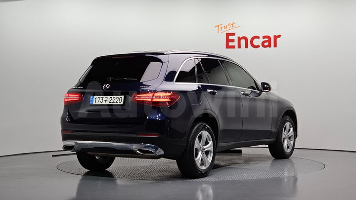 Mercedes Benz GLC Class 2018 — 2