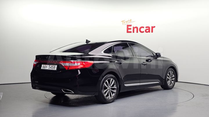 Hyundai Grandeur 2011 — 2