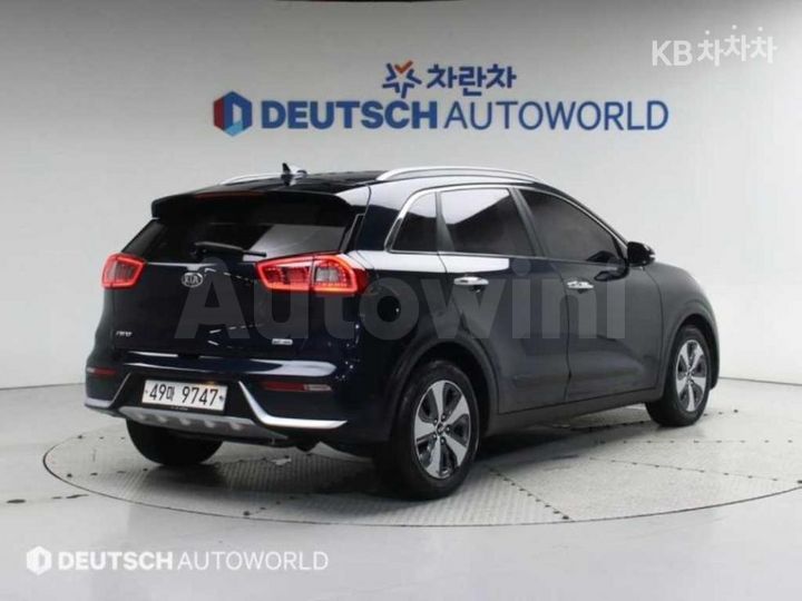 Kia Niro 2017 — 2
