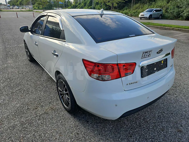 Kia Forte 2012 — 3