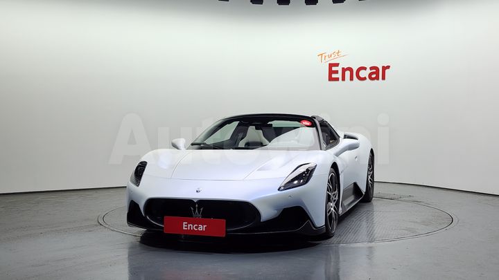 Maserati MC20 2023 — 3