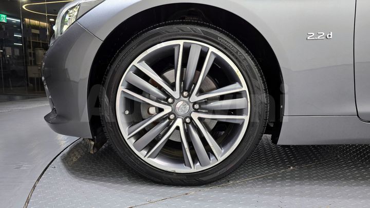 Infiniti Q 2015 — 5