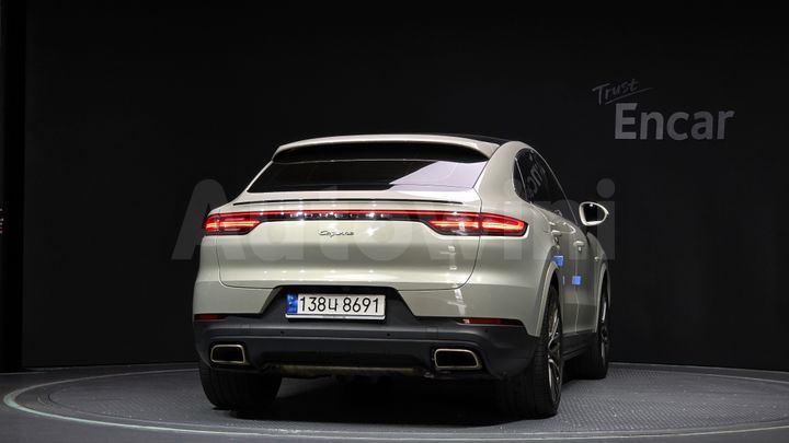 Porsche Cayenne 2022 — 4