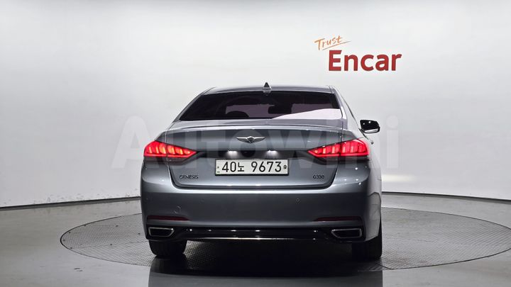 Hyundai Genesis 2015 — 4