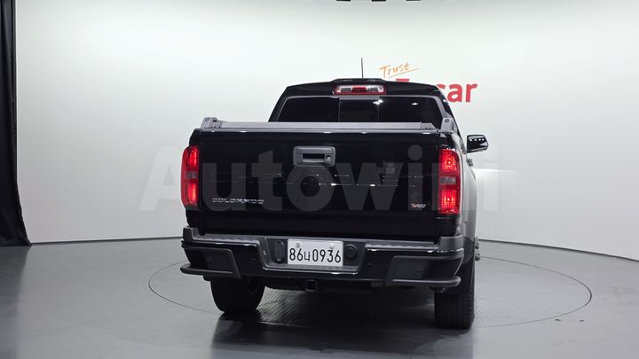 Chevrolet Colorado 2021 — 4