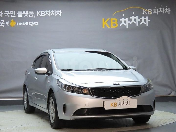 Kia K3 2017 — 3