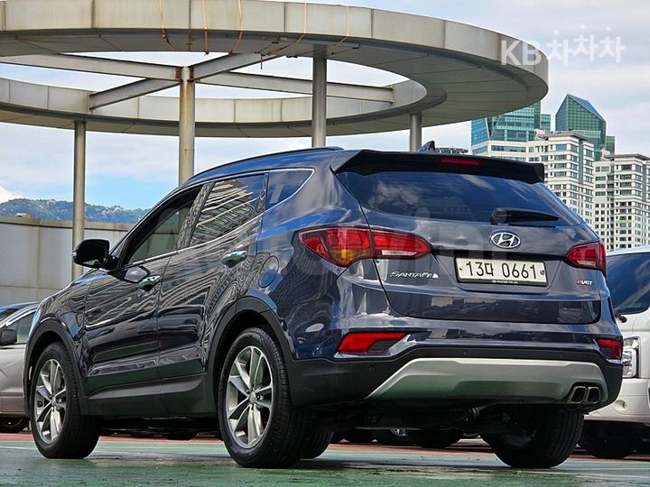 Hyundai SantaFe 2016 — 4