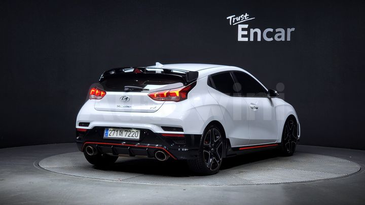 Hyundai Veloster 2021 — 2