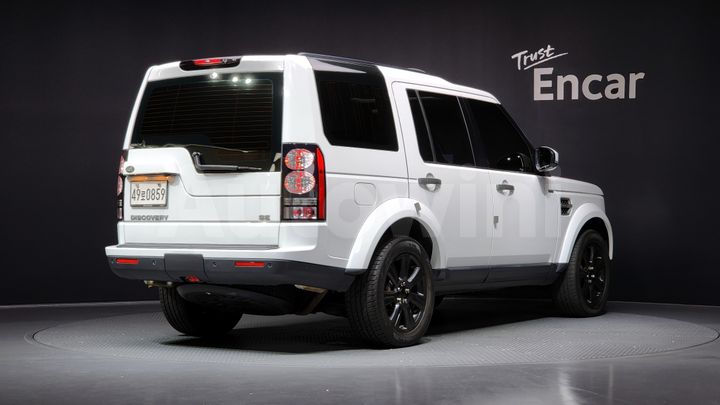 Land Rover Discovery 2016 — 2