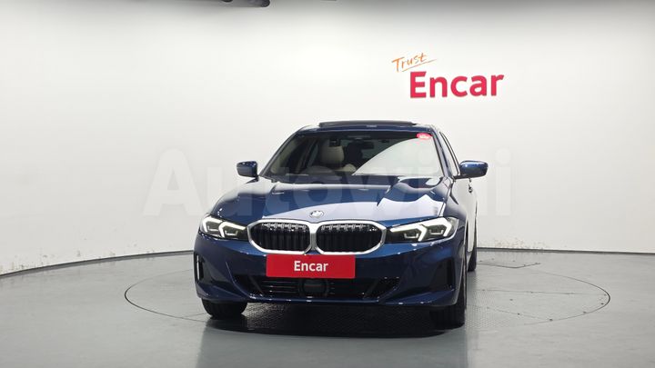 BMW 3 Series 2023 — 3
