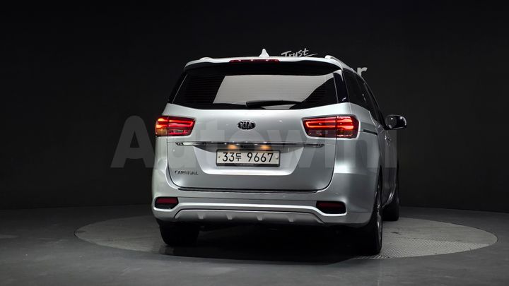 Kia Carnival 2019 — 4