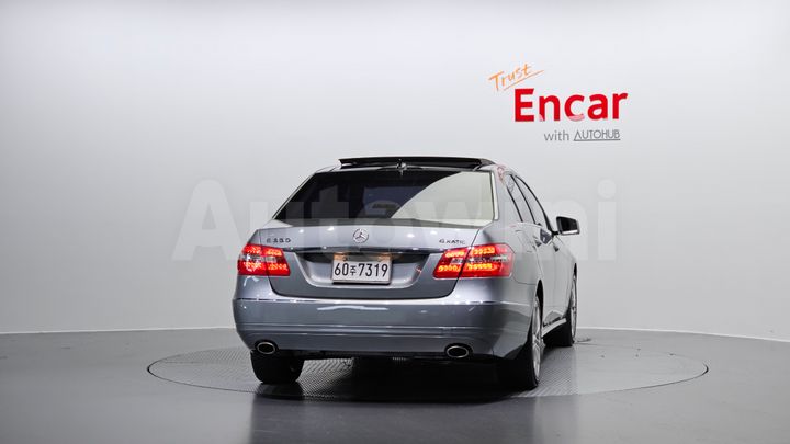 Mercedes-Benz E Class 2010 — 4