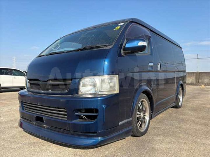 Toyota Hiace 2010 — 3